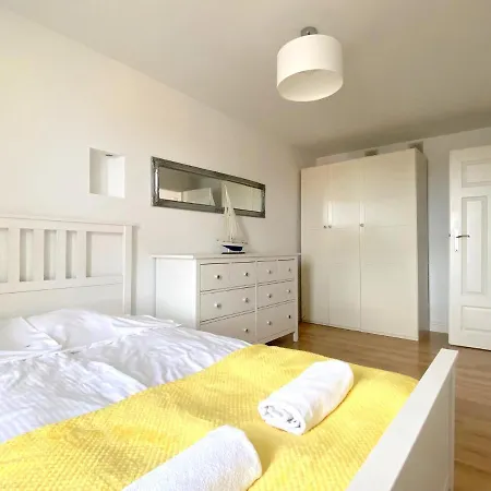 Grand - Surfer W Centrum Sopotu סופוט